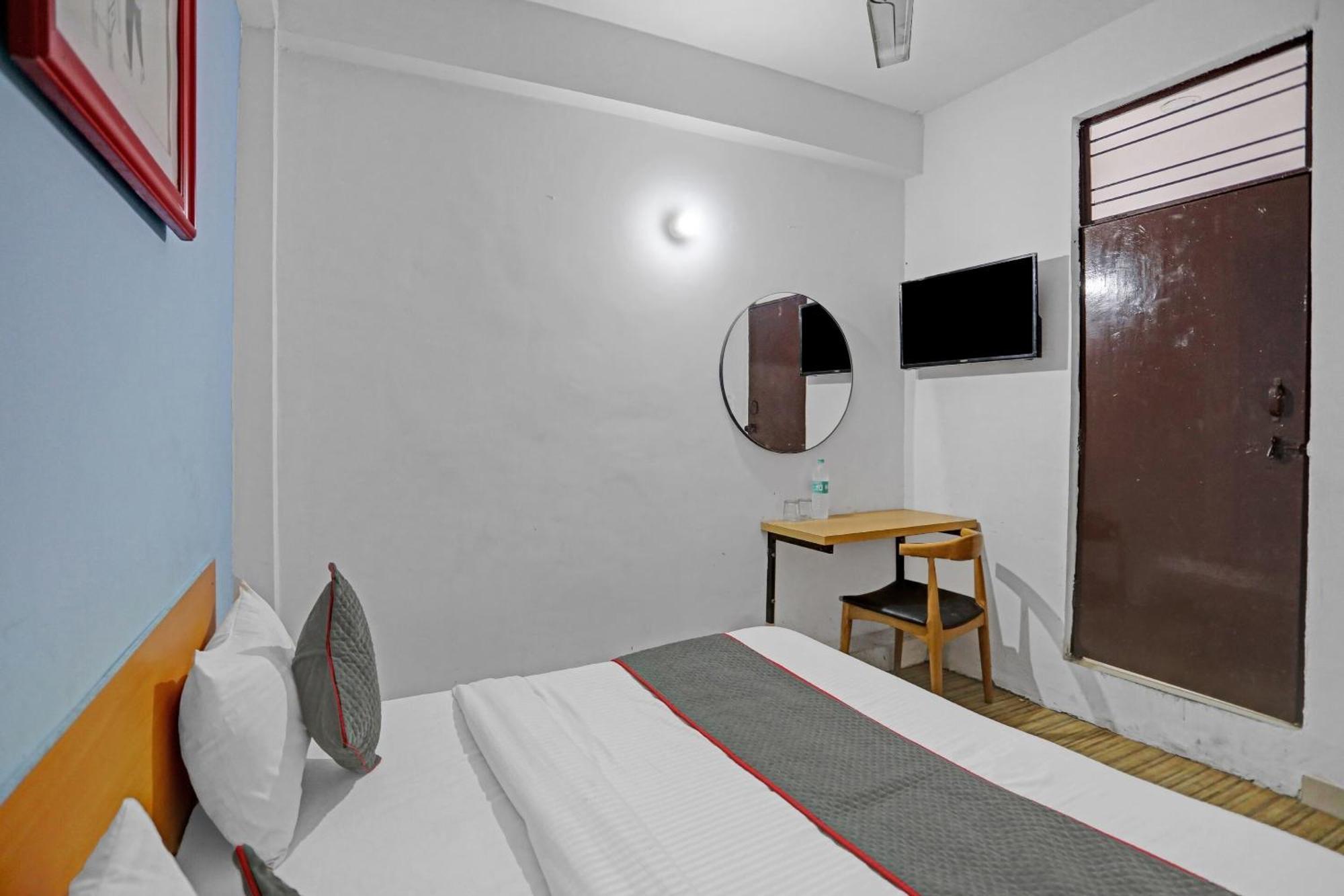 Collection O Jps Near Pvr Vikaspuri Delhi Hotel Ngoại thất bức ảnh